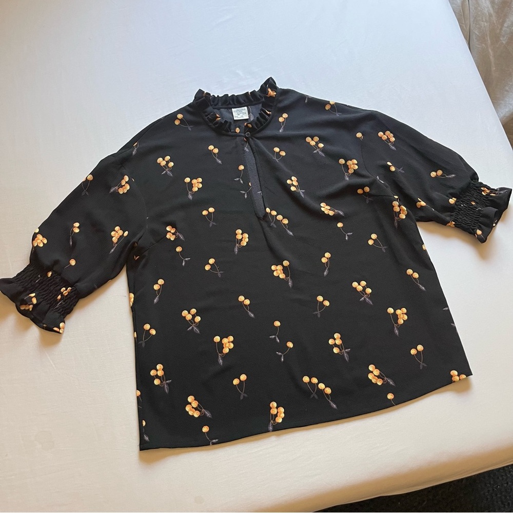 BAUM UND PFERDGARTEN black crepe fruit botanical print puff short sleeve popover